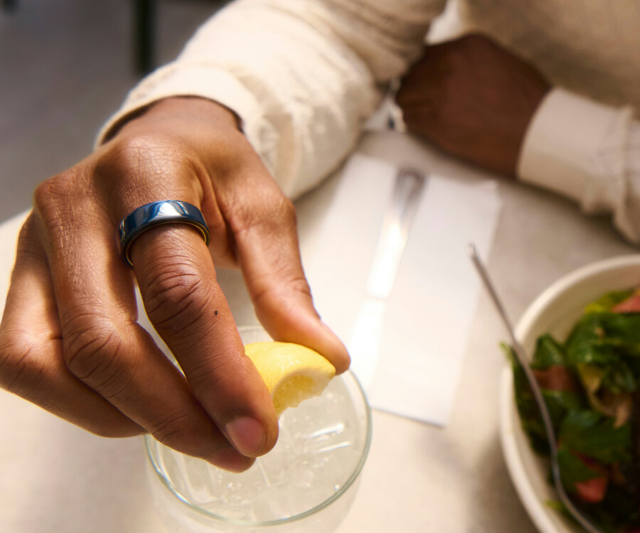 oura ring 4 ceramic mezzanotte